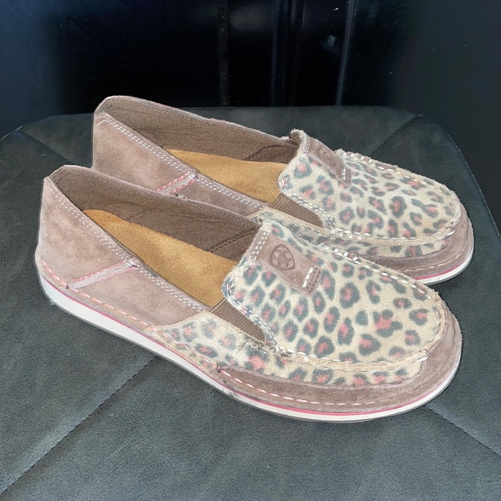 Ariat cruisers